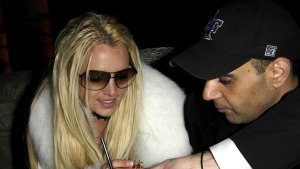 Illustration for article titled Shocker: Lindsay Lohan Forgets to Show Up for Work on The Canyons